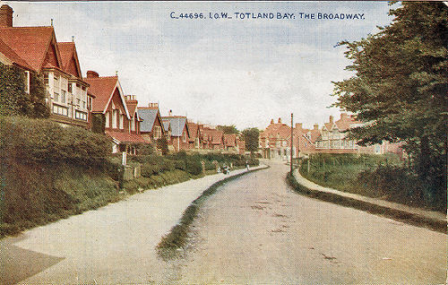 totland broadway looking east